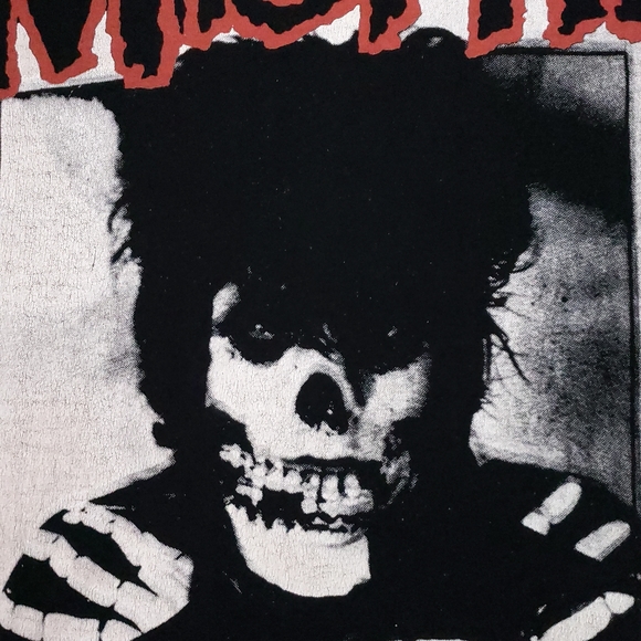 Misfits Glenn Danzig Y2K Crimson Ghost Punk Rock Band T-shirt 2007 - Picture 3 of 8